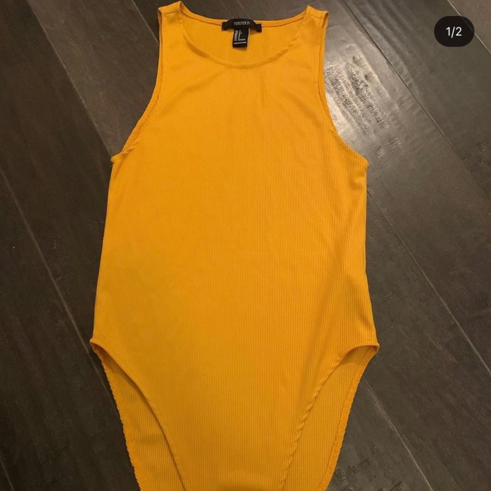 Ribbed mustard body suit